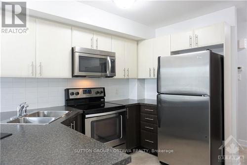 A - 4526 Innes Road, Ottawa, ON - Indoor Photo Showing Kitchen With Stainless Steel Kitchen With Double Sink With Upgraded Kitchen