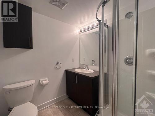 A - 4526 Innes Road, Ottawa, ON - Indoor Photo Showing Bathroom