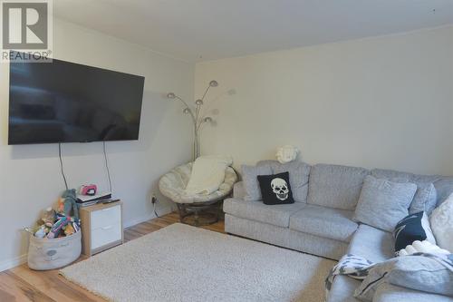 2 Neal Place, Mount Pearl, NL - Indoor Photo Showing Living Room