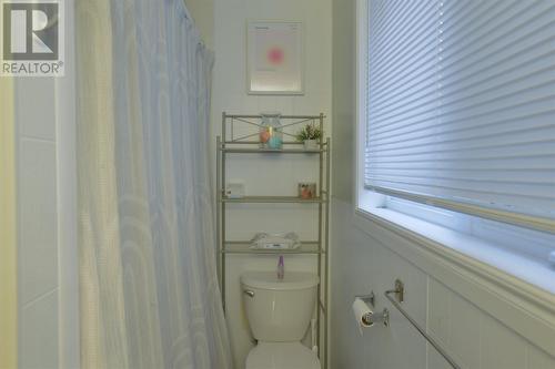 2 Neal Place, Mount Pearl, NL - Indoor Photo Showing Bathroom