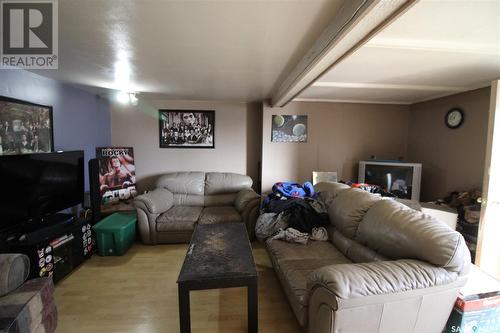 345 1St Street W, Shaunavon, SK - Indoor Photo Showing Living Room