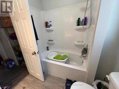 23 Opechee Street, St. Thomas, ON - Indoor Photo Showing Bathroom