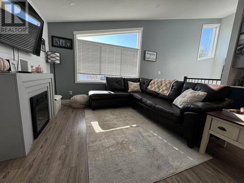 2786 Greenforest Crescent, Prince George, BC - Indoor Photo Showing Living Room With Fireplace