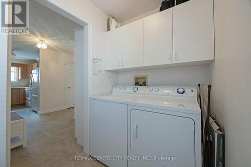 11 Alexander Drive, Aylmer (Ay), ON - Indoor Photo Showing Laundry Room