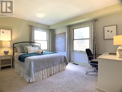 1476 Corley Drive, London, ON - Indoor Photo Showing Bedroom