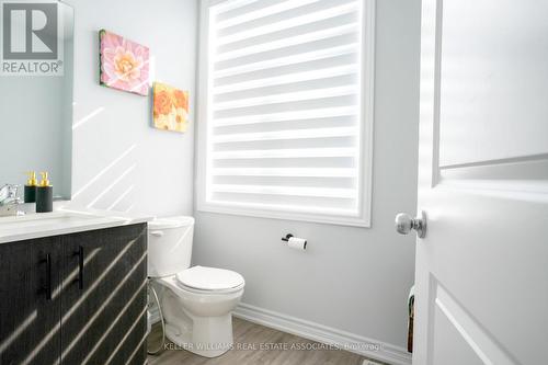 5 - 314 Equestrian Way, Cambridge, ON - Indoor Photo Showing Bathroom