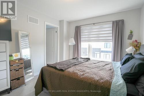 5 - 314 Equestrian Way, Cambridge, ON - Indoor Photo Showing Bedroom