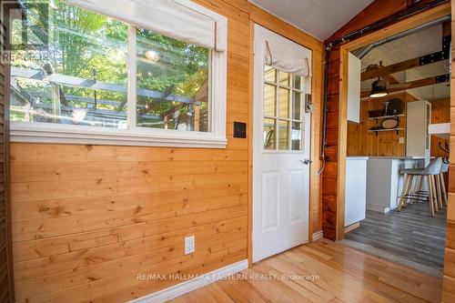 144 Northern Avenue, Galway-Cavendish And Harvey, ON - Indoor Photo Showing Other Room