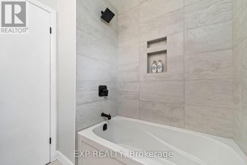 13481 Loyalist Parkway, Prince Edward County (Picton), ON - Indoor Photo Showing Bathroom