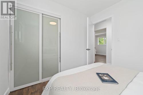 13481 Loyalist Parkway, Prince Edward County (Picton), ON - Indoor Photo Showing Bedroom