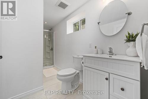 13481 Loyalist Parkway, Prince Edward County (Picton), ON - Indoor Photo Showing Bathroom