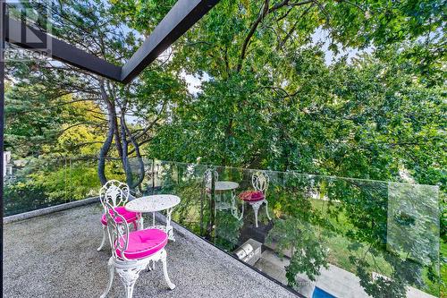 67 Lake Promenade, Toronto, ON - Outdoor