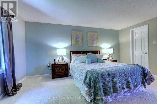 19 Pompano Court, Hamilton, ON - Indoor Photo Showing Bedroom