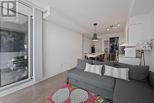 2110 - 33 Singer Court S, Toronto, ON - Indoor Photo Showing Living Room