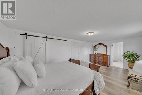 15 Yarrow Court, Kitchener, ON - Indoor Photo Showing Bedroom