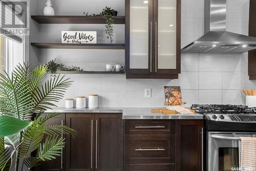 616 Lansdowne Avenue, Saskatoon, SK - Indoor Photo Showing Kitchen With Upgraded Kitchen