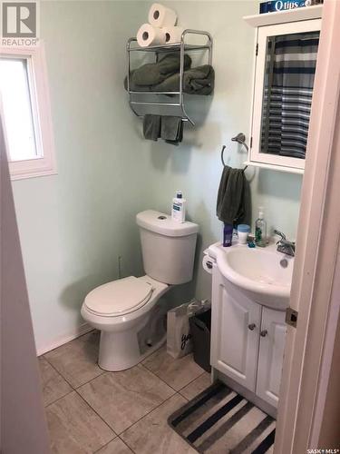 608 3Rd Avenue W, Meadow Lake, SK - Indoor Photo Showing Bathroom