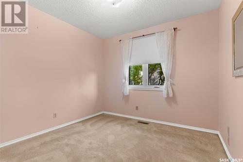 134 Houston Road, Regina, SK - Indoor Photo Showing Other Room