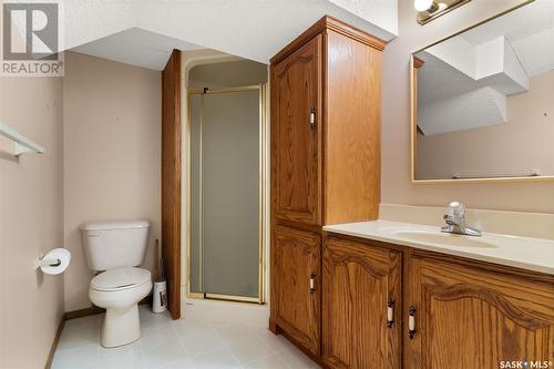 134 Houston Road, Regina, SK - Indoor Photo Showing Bathroom