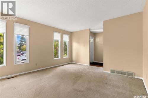 134 Houston Road, Regina, SK - Indoor Photo Showing Other Room