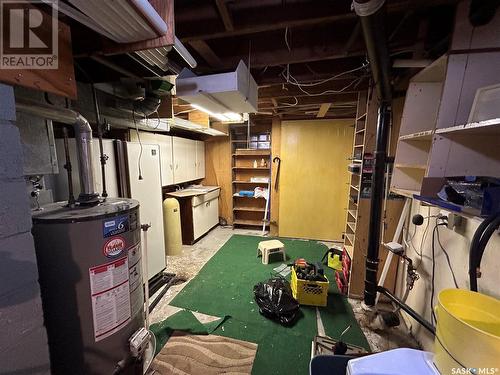 89 11Th Street, Weyburn, SK - Indoor Photo Showing Basement