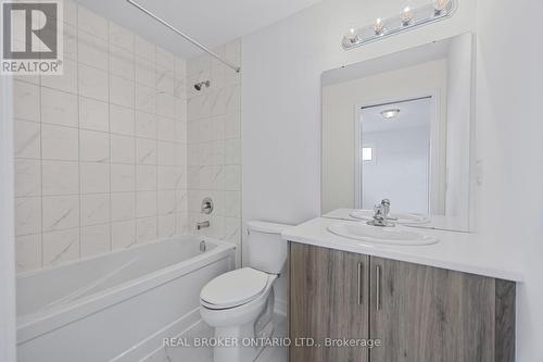 3033 Sierra Drive, Orillia, ON - Indoor Photo Showing Bathroom