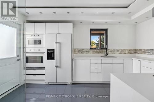 79 Rangoon Road, Toronto, ON - Indoor Photo Showing Kitchen