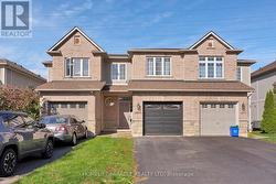 1403 TREELAND STREET  Burlington, ON L7R 4S1