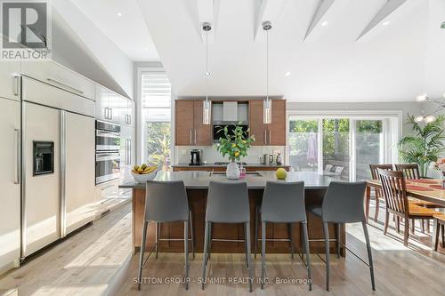 3210 Flanagan Crescent, Mississauga, ON - Indoor Photo Showing Dining Room