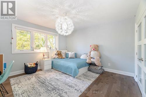 3210 Flanagan Crescent, Mississauga, ON - Indoor Photo Showing Bedroom