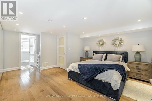 3210 Flanagan Crescent, Mississauga, ON - Indoor Photo Showing Bedroom