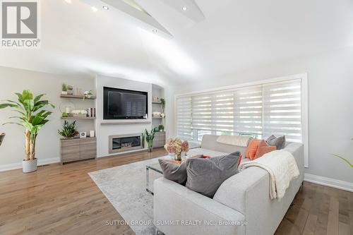 3210 Flanagan Crescent, Mississauga, ON - Indoor Photo Showing Living Room With Fireplace