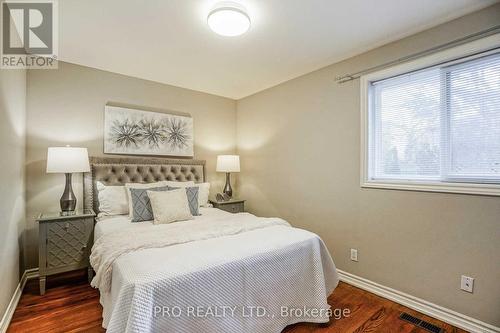 16 Cresthaven Drive, Toronto, ON - Indoor Photo Showing Bedroom