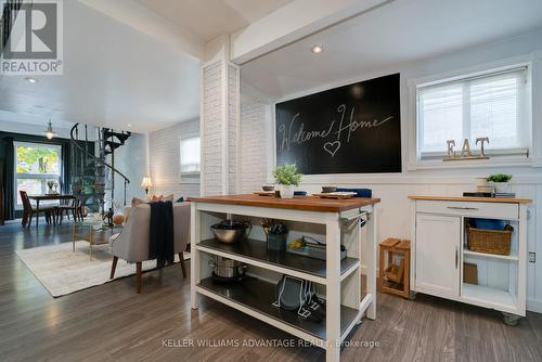 17 Blackburn Street, Toronto, ON - Indoor