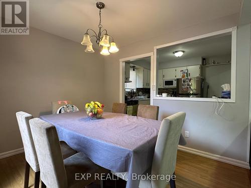 24 Acton Crescent, London, ON - Indoor Photo Showing Dining Room