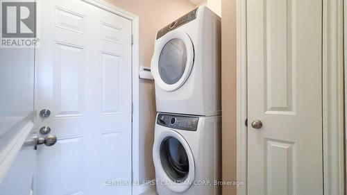 5 Oakwood Links Lane, Lambton Shores (Grand Bend), ON - Indoor Photo Showing Laundry Room