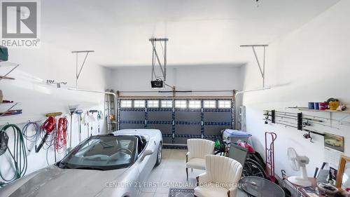 5 Oakwood Links Lane, Lambton Shores (Grand Bend), ON - Indoor Photo Showing Garage