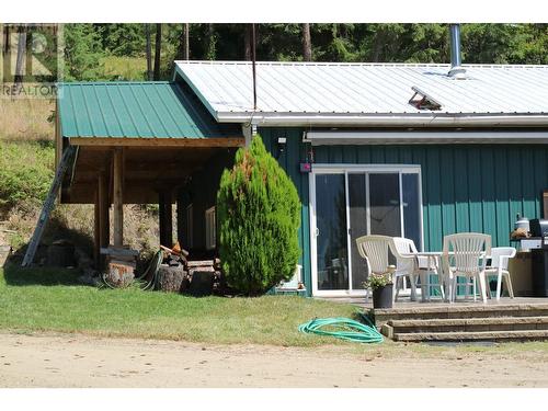 7465 Bwater Rd Road, Castlegar, BC - Outdoor With Deck Patio Veranda