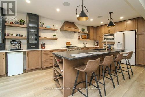 316 Mullighan Gardens, Peterborough (Northcrest), ON - Indoor Photo Showing Kitchen With Upgraded Kitchen