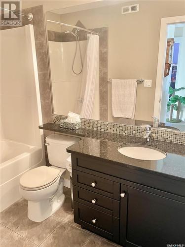 3414 Green Stone Road, Regina, SK - Indoor Photo Showing Bathroom