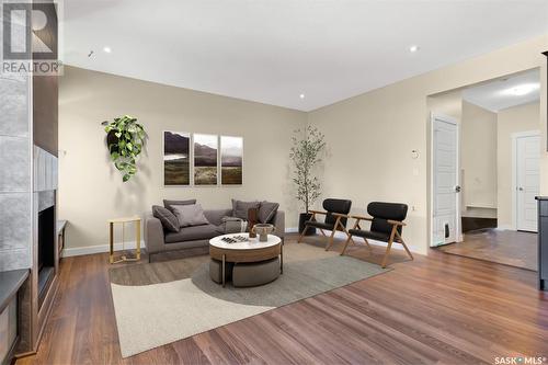 3414 Green Stone Road, Regina, SK - Indoor Photo Showing Living Room