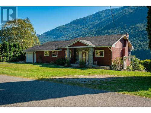 1628 Thrums Road, Thrums, BC - Outdoor