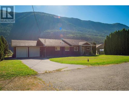 1628 Thrums Road, Thrums, BC - Outdoor