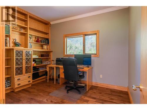 1628 Thrums Road, Thrums, BC - Indoor Photo Showing Office