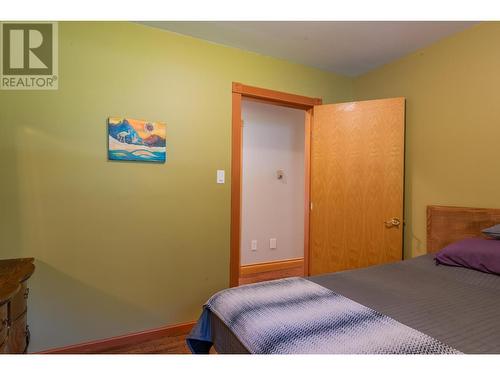 1628 Thrums Road, Thrums, BC - Indoor Photo Showing Bedroom