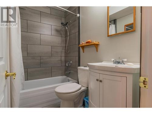 1628 Thrums Road, Thrums, BC - Indoor Photo Showing Bathroom