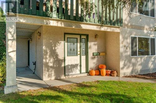 644-646 Patterson Avenue, Kelowna, BC - Outdoor