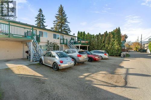 644-646 Patterson Avenue, Kelowna, BC - Outdoor