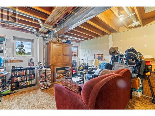 5380 Canoe Beach Drive Ne, Salmon Arm, BC - Indoor Photo Showing Basement