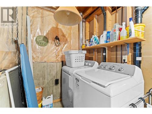 5380 Canoe Beach Drive Ne, Salmon Arm, BC - Indoor Photo Showing Laundry Room